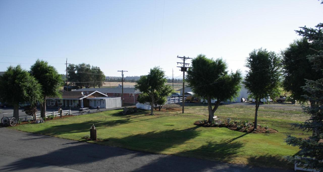 אלטוראס Rim Rock Motel מראה חיצוני תמונה