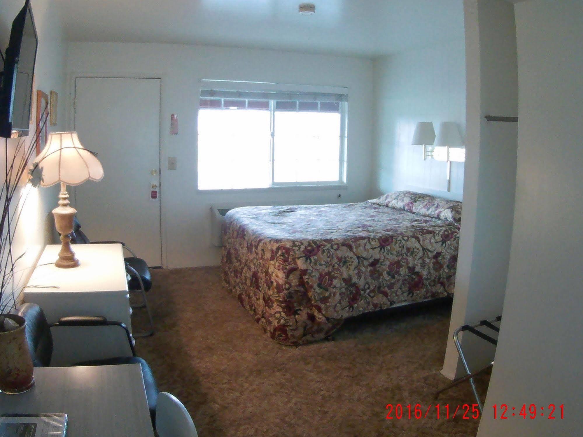 אלטוראס Rim Rock Motel מראה חיצוני תמונה